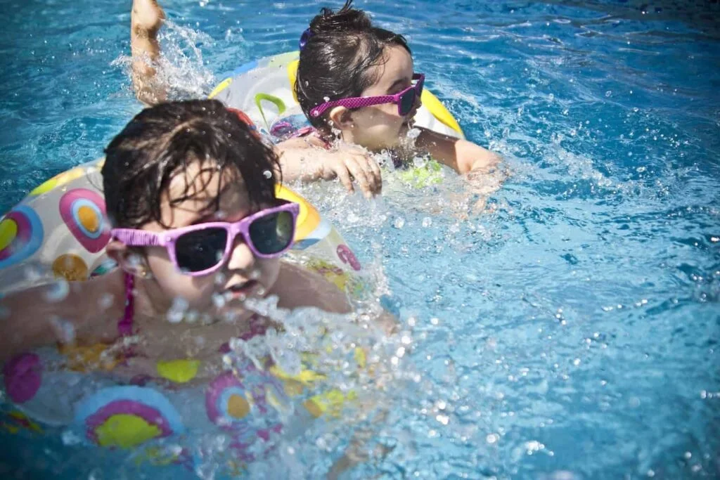 Floor heating: Can I utilise the heat source for my pool heating during summer?